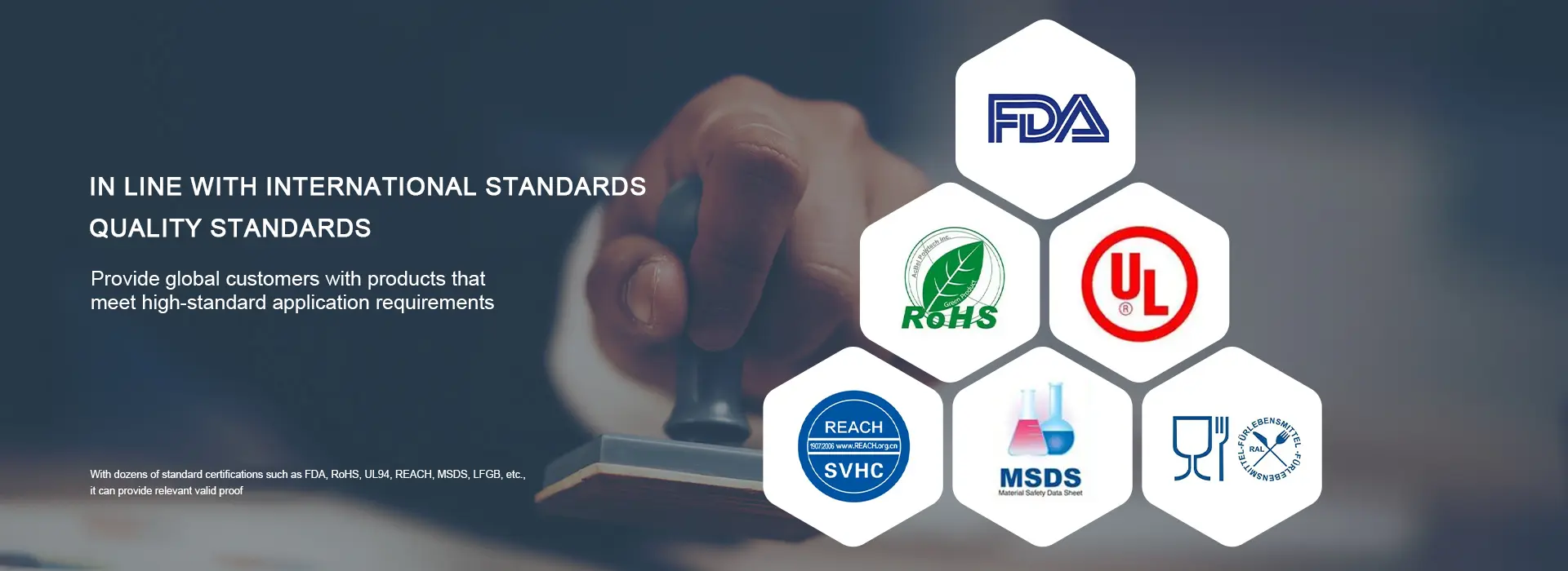 Déan teagmháil linn