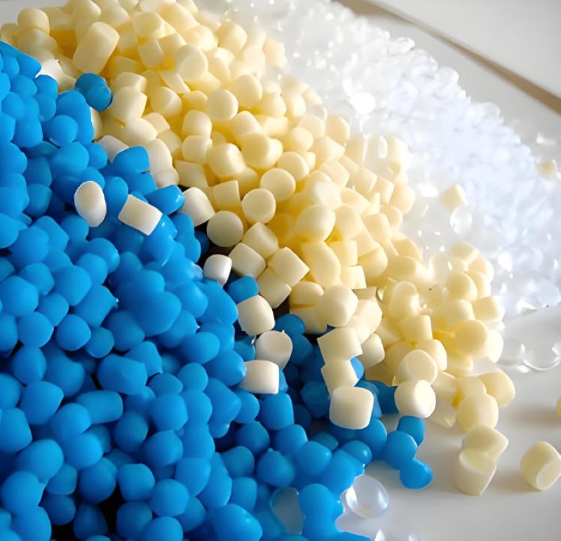 Comhdhúile TPE in-athchúrsáilte